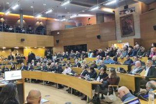 Φθηνές δικαιολογίες για να μη γίνει το δημοψήφισμα